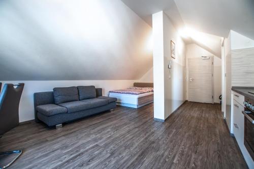Ruang duduk di Apartments Francka