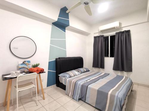 Ένα ή περισσότερα κρεβάτια σε δωμάτιο στο Menjalara Kepong Desapark & MITEC 中文房东-Room Only