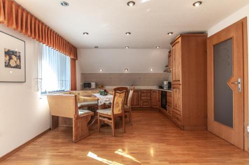 Dapur atau dapur kecil di Apartments Francka
