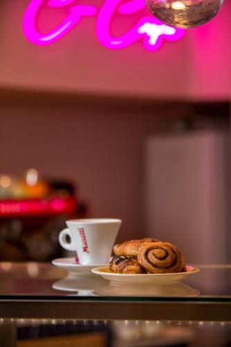 Comodidades para chá e café em Copthorne Tara Hotel London Kensington