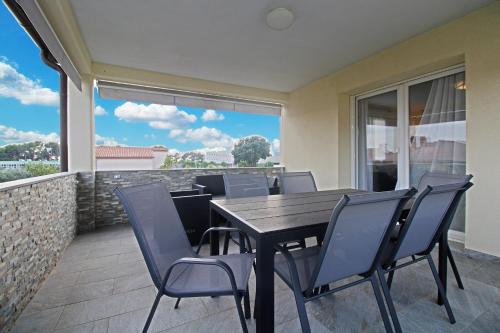 Apartment Oliva 2211