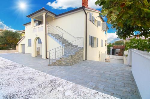 Apartment Oliva 2211