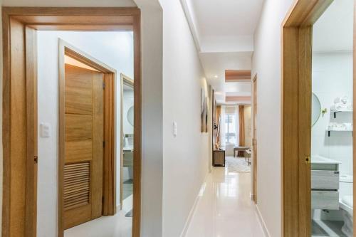 Φωτογραφία από το άλμπουμ του Upscale 3 Br Apartment For Family Or Friends Stay σε Los Prados