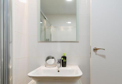 Limehome Madrid San Lorenzo photo 78