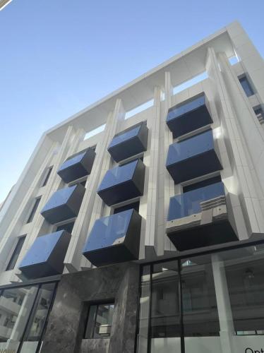 El edificio en el que está el departamento