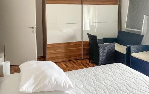 Amazing Apartment In Biograd Na Moru With Wifi