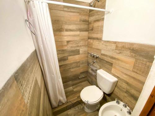 alquilar Casa Tinta Roja 2 de 1 dormitorio en Villa Gesell