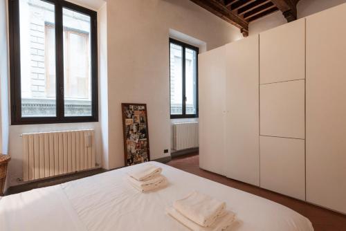 Porta Rossa Modern by Mmega