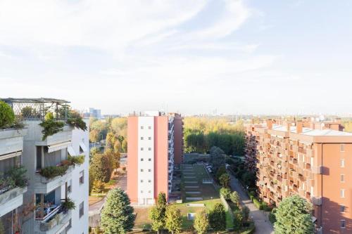 an aerial view of a city with buildings at Attico incantevole - Forum Assago & Humanitas in Rozzano