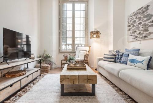 Dreamy Mediterranean apartment with parking - Center by REMS