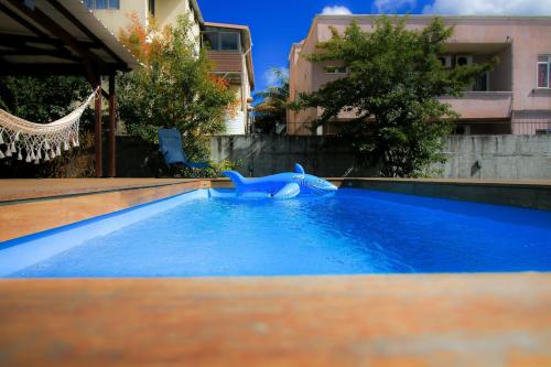 Spacieuse villa Quatre coco avec piscine, acces plage a pied