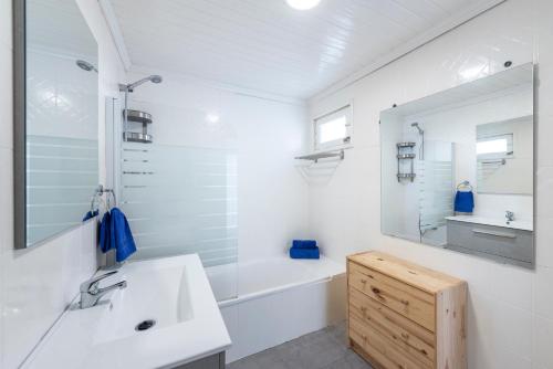 Koupelna v ubytování Lava Teneguia, 5 guests in 2 bedrooms