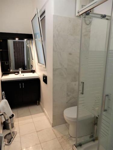 A-07! 2' walk 2 Acropolis Museum! 2BR-Sunny terrace! Extra fees for 2nd room