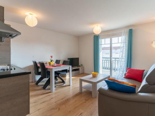 Appartement T2 avec piscine, proche océan, linge et ménage inclus, à Biscarrosse Plage - FR-1-319-455