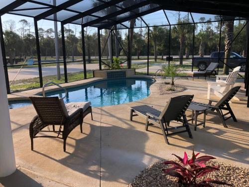 Paradise Palms – Photos 3