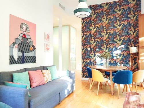 HomeySeville-Special Apartment Arenal 6 pax, Parking Optional