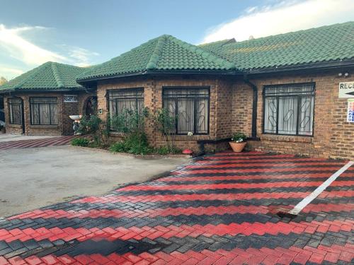 Το κτήριο όπου στεγάζεται  το bed & breakfast