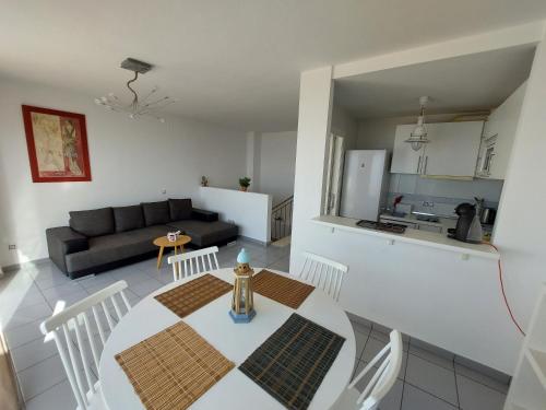 Villamarina dúplex en primera línea de mar - Fincas Arena photo 24