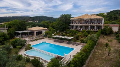 Spiti Marias by Thanos Village