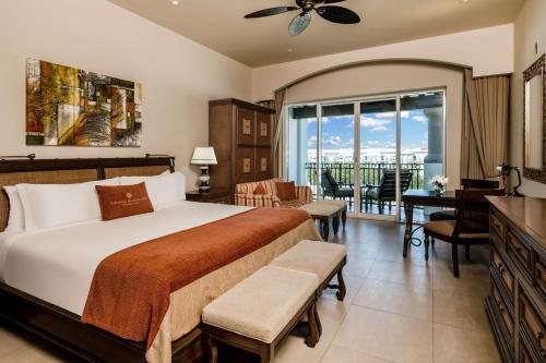 Postel nebo postele na pokoji v ubytování Grand Residences Riviera Cancun, All Inclusive