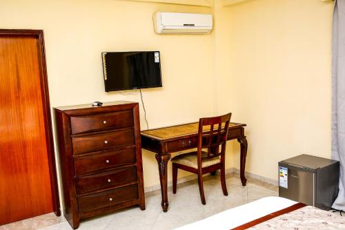  Brisotel - Beira Mar -  Chambre  photo :   Tea/Coffee maker    Minibar    Bath                           