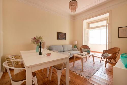 Renovated Spacious Baixa Apartment, By TimeCooler