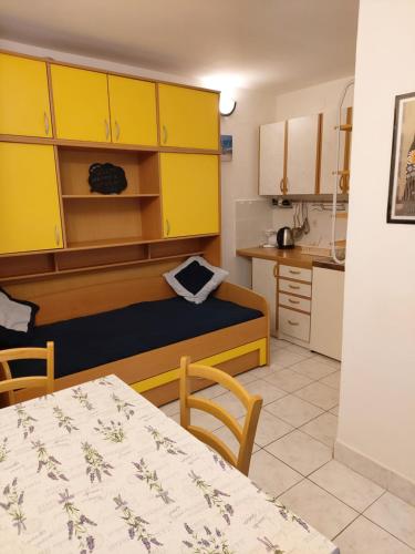 Η κουζίνα ή μικρή κουζίνα στο Studio apartman
