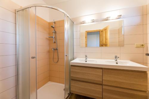 Koupelna v ubytování Chalupa u Šrámků - rodinné ubytování v Moravském krasu