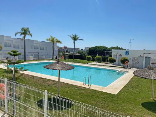 High standard terraced house in residential area with shared pool Selecta Fontanilla 4 days minimum 