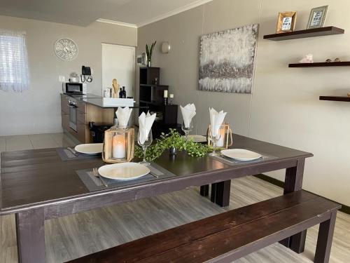 Η κουζίνα ή μικρή κουζίνα στο 104 Horizon Bay Bloubergstrand