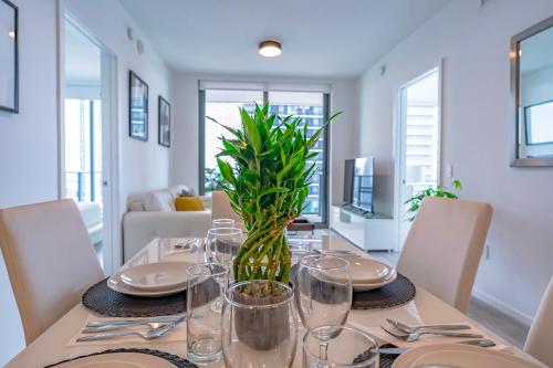 Luxurious 2-Bed Apartment with Breathtaking Bay views!! photo 17