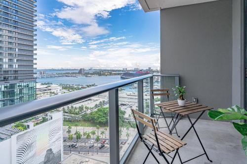 Luxurious 2-Bed Apartment with Breathtaking Bay views!! photo 44