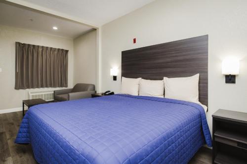 Winchester Inn and Suites Humble/IAH/North Houston Image