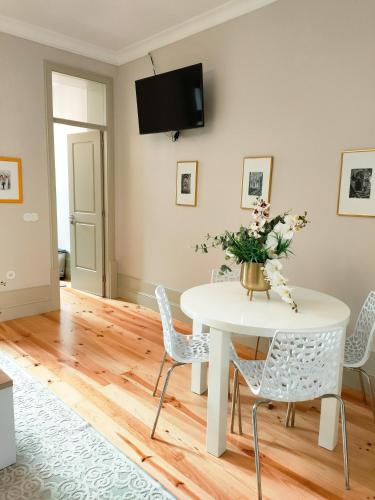 Porto Historic - Apartment with Private Patio