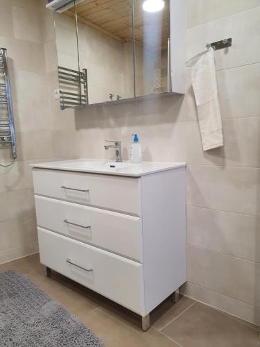 Ένα μπάνιο στο Modern, cozy studio n:o 120