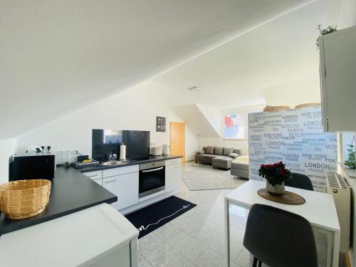 Η κουζίνα ή μικρή κουζίνα στο Ferienwohnung Casa Blanca