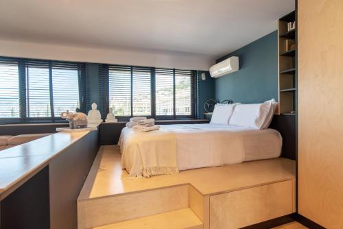 Athens Skyline Loft