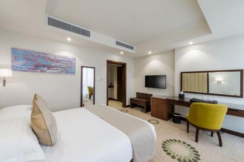 Televisyen dan/atau pusat hiburan di Best Western Plus Al Qurayyat City Center