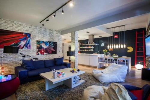 Super Heroes Apartment