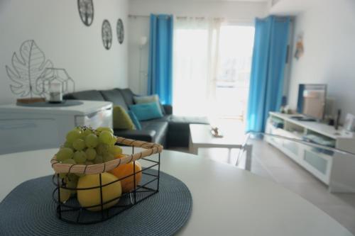 Blue Ocean Corralejo: Sunny terrace, pool, wifi