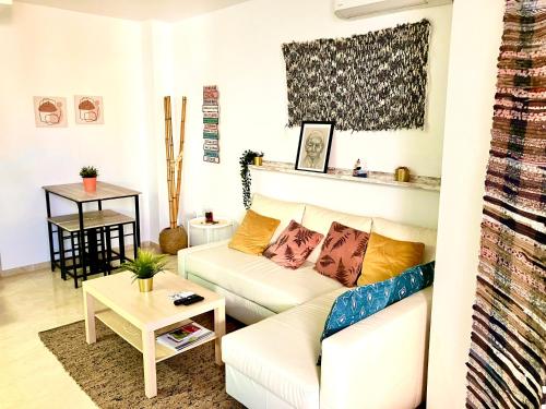 Moderno apartamento junto a la playa y el centro