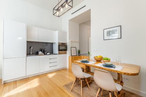 Welcome Aliados a Noble apartment in City Heart