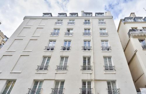 Cosy and New Studio in the Heart of Paris (5F)