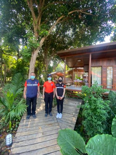 Tetamu yang menginap di Romyen House