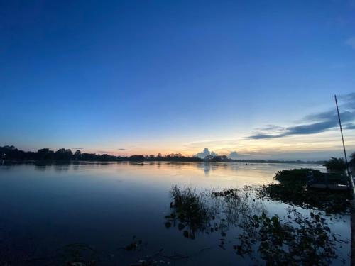 Landskap semula jadi dekat dengan rumah tamu ini