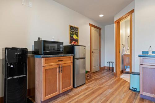 Gallery image of Shawnigan Hills Guest Suite in Shawnigan Lake