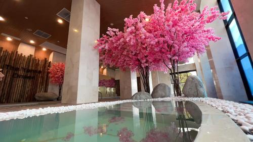 Kolam renang di atau dekat dengan The Yanné, Onsen Hotel