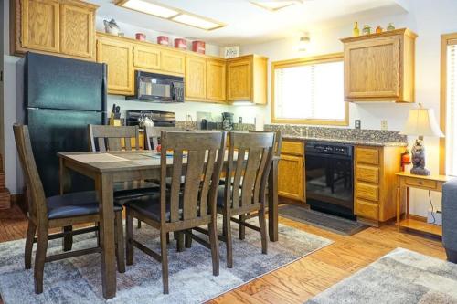 Aspen Meadows 9 – Photos 4