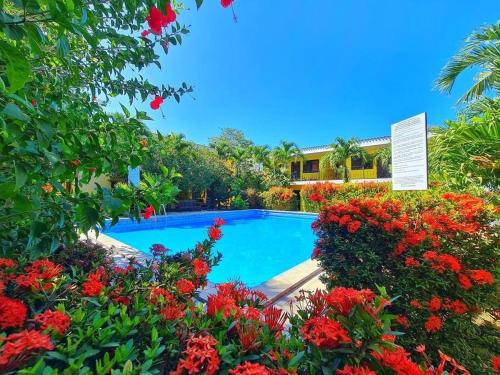 New Remodelled 2-Bedroom Condo With Pool
