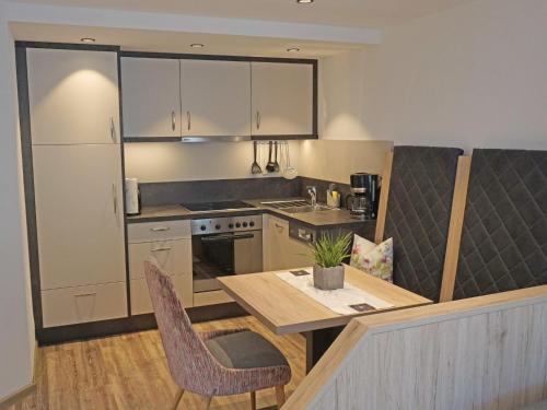 Η κουζίνα ή μικρή κουζίνα στο Apartment Leiter-2 by Interhome